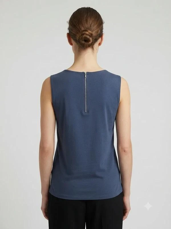 Camisola azul noche con detalles de encaje romántico – photo 2